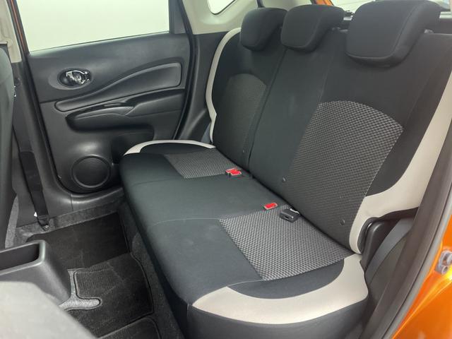 ノート ｅ－パワー　Ｘ　純正ＳＤナビ　全方位カメラ　ドライブレコーダー　ＥＴＣ　デジタルインナーミラー　衝突軽減システム　レーンキープアシスト　前後コーナーセンサー　純正アルミホイール　フロアマット　ＬＥＤヘッドライト（42枚目）