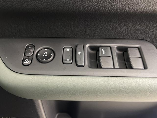 フリード クロスター　純正ナビ　バックカメラ　ＢＳＭ　前席シートヒーター　ＥＴＣ　両側パワースライドドア　レーダークルーズコントロール　衝突軽減システム　レーンキープアシスト　オートブレーキホールド　純正アルミホイール（23枚目）