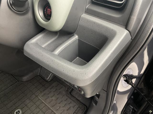 フリード クロスター　純正ナビ　バックカメラ　ＢＳＭ　前席シートヒーター　ＥＴＣ　両側パワースライドドア　レーダークルーズコントロール　衝突軽減システム　レーンキープアシスト　オートブレーキホールド　純正アルミホイール（33枚目）