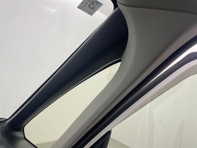 ノア ハイブリッドZ 純正ナビ 地デジフルセグ バックカメラ ETC2.0 追従式クルーズコントロール 車線逸脱警報 衝突軽減ブレーキ オートマチックハイビーム シートヒーター AC100V オットマン 純正ドアバイザー(40枚目)