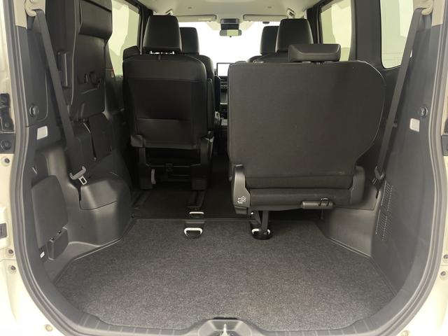 ノア ハイブリッドZ 純正ナビ 地デジフルセグ バックカメラ ETC2.0 追従式クルーズコントロール 車線逸脱警報 衝突軽減ブレーキ オートマチックハイビーム シートヒーター AC100V オットマン 純正ドアバイザー(52枚目)