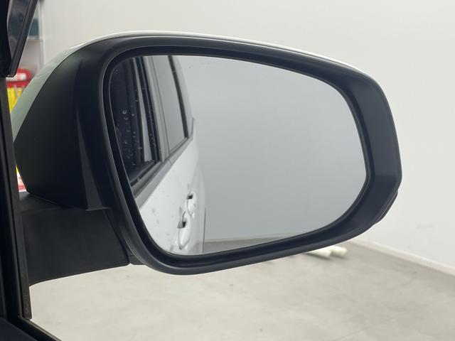 ノア ハイブリッドZ 純正ナビ 地デジフルセグ バックカメラ ETC2.0 追従式クルーズコントロール 車線逸脱警報 衝突軽減ブレーキ オートマチックハイビーム シートヒーター AC100V オットマン 純正ドアバイザー(56枚目)