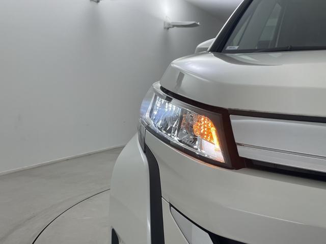 ノア ハイブリッドZ 純正ナビ 地デジフルセグ バックカメラ ETC2.0 追従式クルーズコントロール 車線逸脱警報 衝突軽減ブレーキ オートマチックハイビーム シートヒーター AC100V オットマン 純正ドアバイザー(59枚目)