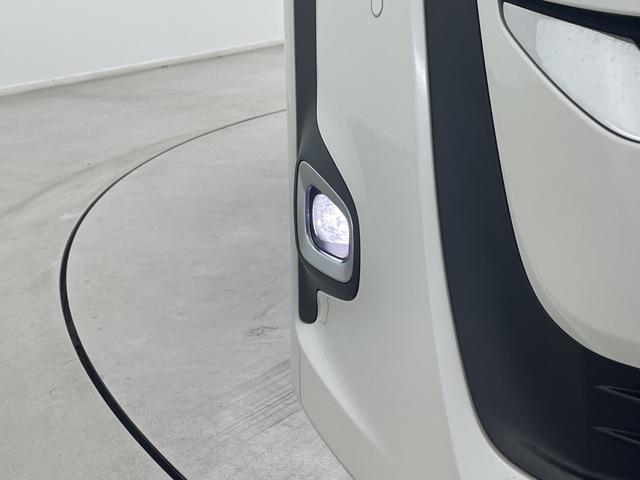 ノア ハイブリッドZ 純正ナビ 地デジフルセグ バックカメラ ETC2.0 追従式クルーズコントロール 車線逸脱警報 衝突軽減ブレーキ オートマチックハイビーム シートヒーター AC100V オットマン 純正ドアバイザー(61枚目)