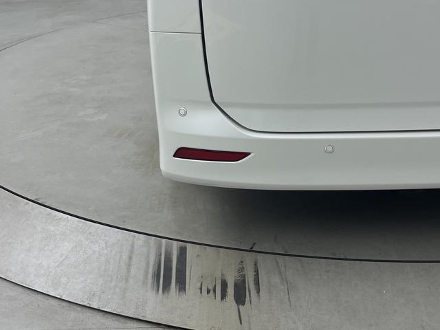 ノア ハイブリッドZ 純正ナビ 地デジフルセグ バックカメラ ETC2.0 追従式クルーズコントロール 車線逸脱警報 衝突軽減ブレーキ オートマチックハイビーム シートヒーター AC100V オットマン 純正ドアバイザー(64枚目)
