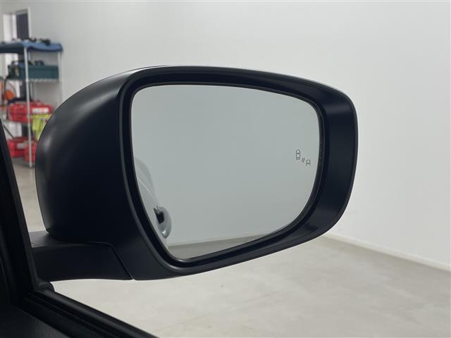 スイフトスポーツ ベースグレード 社外9型SDナビ バックカメラ 運転席シートヒーター レーダークルーズコントロール ビルトインETC ブラインドスポットモニター レーンキープアシスト 衝突軽減ブレーキ 横滑り防止 純正フロアマット(3枚目)