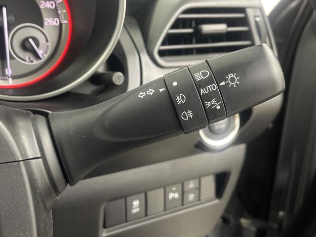 スイフトスポーツ ベースグレード 社外9型SDナビ バックカメラ 運転席シートヒーター レーダークルーズコントロール ビルトインETC ブラインドスポットモニター レーンキープアシスト 衝突軽減ブレーキ 横滑り防止 純正フロアマット(14枚目)