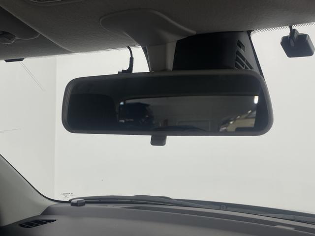 スイフトスポーツ ベースグレード 社外9型SDナビ バックカメラ 運転席シートヒーター レーダークルーズコントロール ビルトインETC ブラインドスポットモニター レーンキープアシスト 衝突軽減ブレーキ 横滑り防止 純正フロアマット(26枚目)