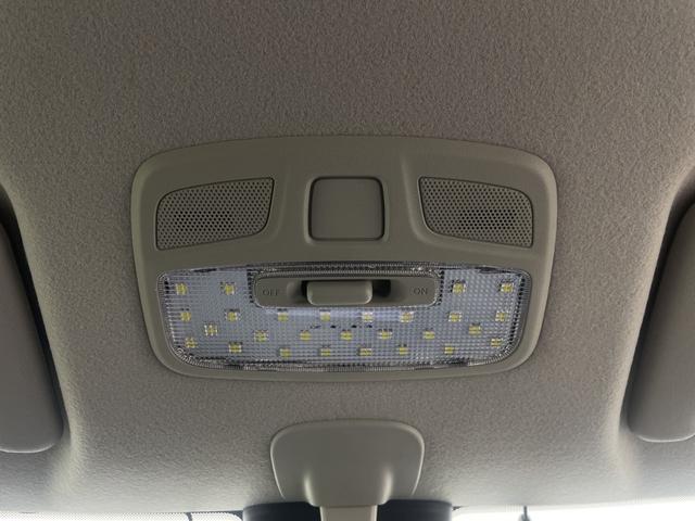 スイフトスポーツ ベースグレード 社外9型SDナビ バックカメラ 運転席シートヒーター レーダークルーズコントロール ビルトインETC ブラインドスポットモニター レーンキープアシスト 衝突軽減ブレーキ 横滑り防止 純正フロアマット(27枚目)