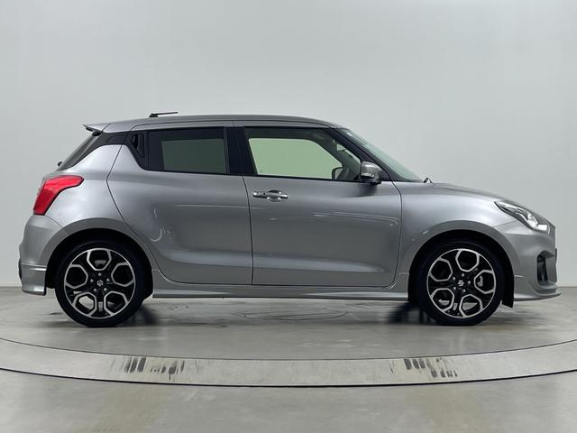 スイフトスポーツ ベースグレード 社外9型SDナビ バックカメラ 運転席シートヒーター レーダークルーズコントロール ビルトインETC ブラインドスポットモニター レーンキープアシスト 衝突軽減ブレーキ 横滑り防止 純正フロアマット(62枚目)