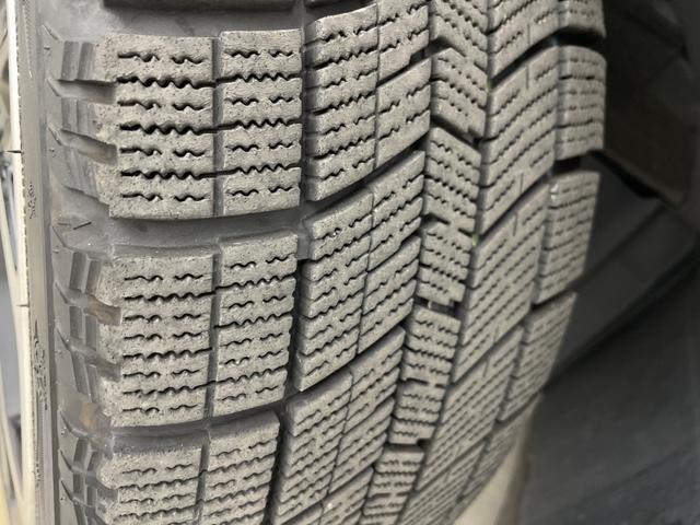 スイフトスポーツ ベースグレード 社外9型SDナビ バックカメラ 運転席シートヒーター レーダークルーズコントロール ビルトインETC ブラインドスポットモニター レーンキープアシスト 衝突軽減ブレーキ 横滑り防止 純正フロアマット(74枚目)