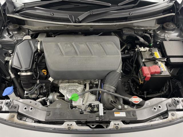 スイフトスポーツ ベースグレード 社外9型SDナビ バックカメラ 運転席シートヒーター レーダークルーズコントロール ビルトインETC ブラインドスポットモニター レーンキープアシスト 衝突軽減ブレーキ 横滑り防止 純正フロアマット(76枚目)