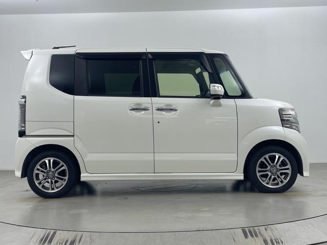 N-BOXカスタム G・Lパッケージ 純正SDナビ Bluetooth DVD CD フルセグTV バックカメラ パワースライドドア 前方社外ドラレコ ビルトインETC 純正アルミホイール 純正フロアマット キセノンライト スマートキー(65枚目)