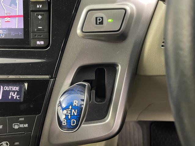 プリウスアルファ 純正ナビ(FM/AM/CD/DVD/HDMI/Bluetooth) バックカメラ フルセグテレビ クルーズコントロール ビルトインETC 運転席パワーシート ハーフレザーシート オートLEDライト(15枚目)