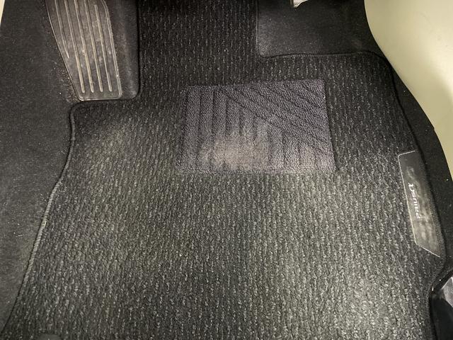 プリウスアルファ 純正ナビ(FM/AM/CD/DVD/HDMI/Bluetooth) バックカメラ フルセグテレビ クルーズコントロール ビルトインETC 運転席パワーシート ハーフレザーシート オートLEDライト(30枚目)