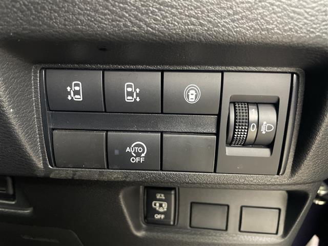 ルークス ハイウェイスター Gターボ 純正9インチナビ 全方位カメラ 両側パワースライドドア ドライブレコーダー フルセグTV Bluetooth ビルトインETC 衝突軽減ブレーキ 盗難防止装置 ロールサンシェード 純正フロアマット(5枚目)