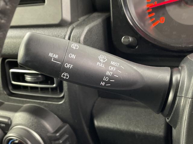 ジムニー XC 純正ナビ 地デジワンセグ バックカメラ ETC ドライブレコーダー クルーズコントロール 衝突軽減 車線逸脱警報 ダウンヒルアシストコントロール シートヒーター アイドリングストップ 純正フロアマット(12枚目)