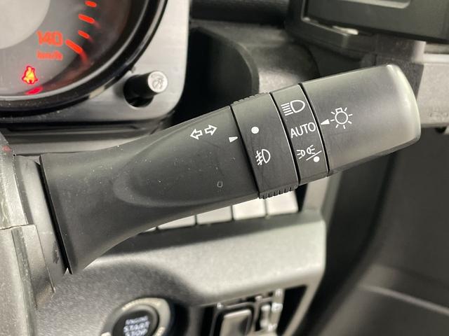 ジムニー XC 純正ナビ 地デジワンセグ バックカメラ ETC ドライブレコーダー クルーズコントロール 衝突軽減 車線逸脱警報 ダウンヒルアシストコントロール シートヒーター アイドリングストップ 純正フロアマット(13枚目)