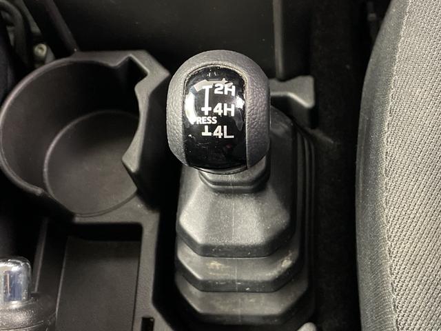 ジムニー XC 純正ナビ 地デジワンセグ バックカメラ ETC ドライブレコーダー クルーズコントロール 衝突軽減 車線逸脱警報 ダウンヒルアシストコントロール シートヒーター アイドリングストップ 純正フロアマット(17枚目)