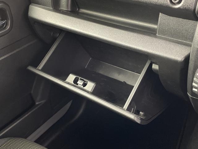 ジムニー XC 純正ナビ 地デジワンセグ バックカメラ ETC ドライブレコーダー クルーズコントロール 衝突軽減 車線逸脱警報 ダウンヒルアシストコントロール シートヒーター アイドリングストップ 純正フロアマット(24枚目)