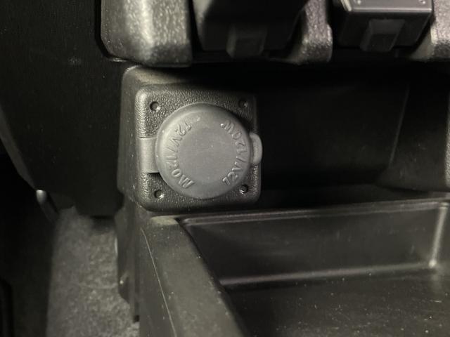 ジムニー XC 純正ナビ 地デジワンセグ バックカメラ ETC ドライブレコーダー クルーズコントロール 衝突軽減 車線逸脱警報 ダウンヒルアシストコントロール シートヒーター アイドリングストップ 純正フロアマット(26枚目)