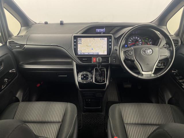 ヴォクシー ZS 煌II 純正フリップダウンモニター 純正10.5インチナビ バックカメラ 両側パワースライドドア フルセグTV Bluetooth ビルトインETC2.0 純正ドライブレコーダー レーンキープアシスト フォグ(7枚目)