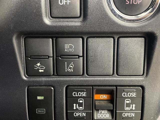 ヴォクシー ZS 煌II 純正フリップダウンモニター 純正10.5インチナビ バックカメラ 両側パワースライドドア フルセグTV Bluetooth ビルトインETC2.0 純正ドライブレコーダー レーンキープアシスト フォグ(19枚目)