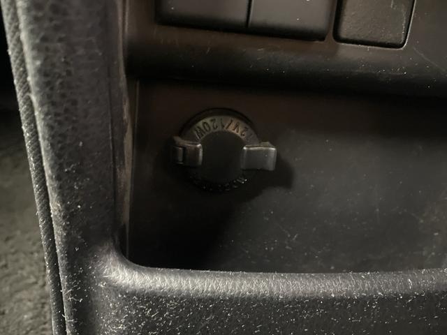 ヴォクシー ZS 煌II 純正フリップダウンモニター 純正10.5インチナビ バックカメラ 両側パワースライドドア フルセグTV Bluetooth ビルトインETC2.0 純正ドライブレコーダー レーンキープアシスト フォグ(32枚目)