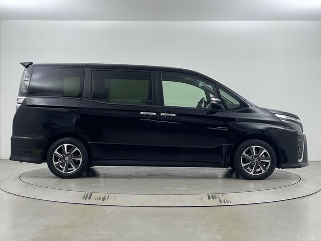 ヴォクシー ZS 煌II 純正フリップダウンモニター 純正10.5インチナビ バックカメラ 両側パワースライドドア フルセグTV Bluetooth ビルトインETC2.0 純正ドライブレコーダー レーンキープアシスト フォグ(64枚目)