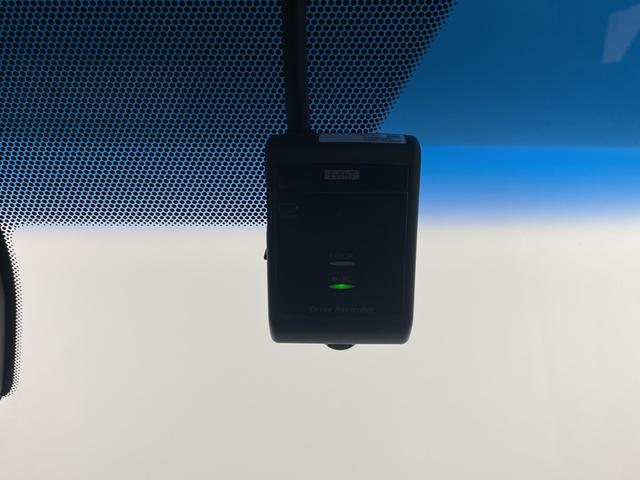 デリカD:5 P 電動サイドステップ 純正ナビ 全方位カメラ 両側パワースライドドア 電動リアゲート ドライブレコーダー ETC パワーシート シートヒーター ステアリングヒーター BSM 純正18インチアルミホイール(5枚目)