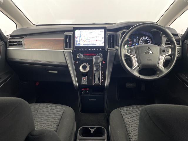 デリカD:5 P 電動サイドステップ 純正ナビ 全方位カメラ 両側パワースライドドア 電動リアゲート ドライブレコーダー ETC パワーシート シートヒーター ステアリングヒーター BSM 純正18インチアルミホイール(7枚目)