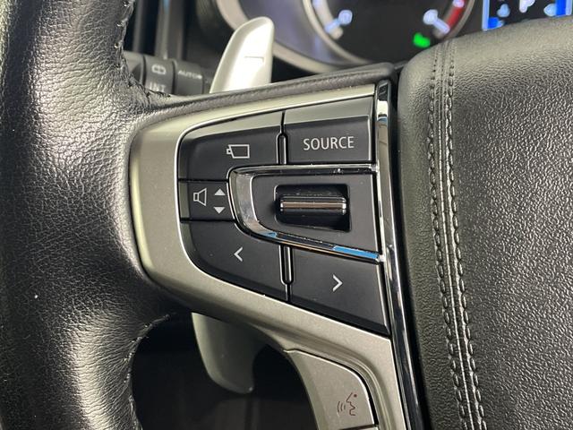 デリカD:5 P 電動サイドステップ 純正ナビ 全方位カメラ 両側パワースライドドア 電動リアゲート ドライブレコーダー ETC パワーシート シートヒーター ステアリングヒーター BSM 純正18インチアルミホイール(9枚目)