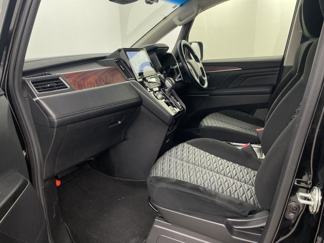 デリカD:5 P 電動サイドステップ 純正ナビ 全方位カメラ 両側パワースライドドア 電動リアゲート ドライブレコーダー ETC パワーシート シートヒーター ステアリングヒーター BSM 純正18インチアルミホイール(41枚目)