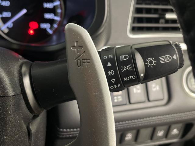 デリカD:5 P 純正ナビ アラウンドビュー 後席モニター ブラインドスポットモニター レーダークルーズコントロール 両側パワースライドドア 電動サイドステップ ステアリングヒーター ビルトインETC フルセグTV(17枚目)