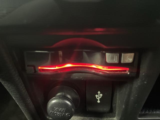 デリカD:5 P 純正ナビ アラウンドビュー 後席モニター ブラインドスポットモニター レーダークルーズコントロール 両側パワースライドドア 電動サイドステップ ステアリングヒーター ビルトインETC フルセグTV(22枚目)