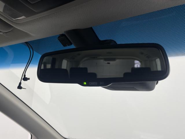 デリカD:5 P 純正ナビ アラウンドビュー 後席モニター ブラインドスポットモニター レーダークルーズコントロール 両側パワースライドドア 電動サイドステップ ステアリングヒーター ビルトインETC フルセグTV(33枚目)