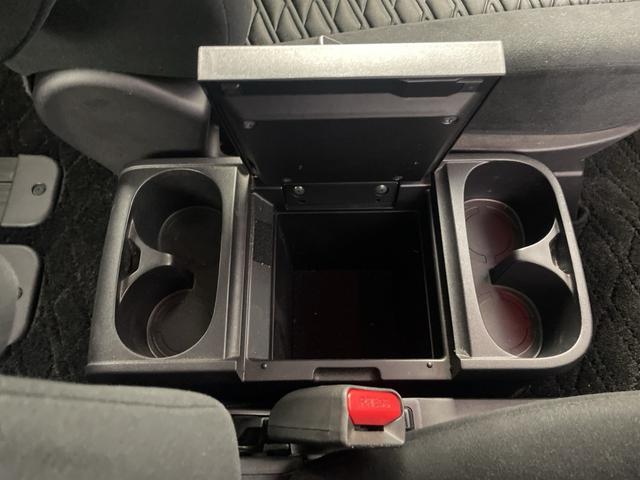 デリカD:5 P 純正ナビ アラウンドビュー 後席モニター ブラインドスポットモニター レーダークルーズコントロール 両側パワースライドドア 電動サイドステップ ステアリングヒーター ビルトインETC フルセグTV(38枚目)