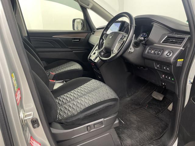 デリカD:5 P 純正ナビ アラウンドビュー 後席モニター ブラインドスポットモニター レーダークルーズコントロール 両側パワースライドドア 電動サイドステップ ステアリングヒーター ビルトインETC フルセグTV(43枚目)