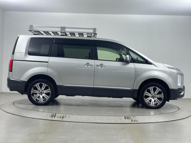 デリカD:5 P 純正ナビ アラウンドビュー 後席モニター ブラインドスポットモニター レーダークルーズコントロール 両側パワースライドドア 電動サイドステップ ステアリングヒーター ビルトインETC フルセグTV(64枚目)