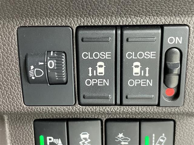 フリード Ｇ・ホンダセンシング　純正９インチナビ　フロントカメラ　バックカメラ　フルセグＴＶ　Ｂｌｕｅｔｏｏｔｈ　両側パワースライドドア　ビルトインＥＴＣ　前後コーナーセンサー　衝突軽減システム　レーダークルーズコントロール（5枚目）