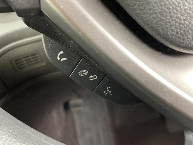 フリード Ｇ・ホンダセンシング　純正９インチナビ　フロントカメラ　バックカメラ　フルセグＴＶ　Ｂｌｕｅｔｏｏｔｈ　両側パワースライドドア　ビルトインＥＴＣ　前後コーナーセンサー　衝突軽減システム　レーダークルーズコントロール（12枚目）