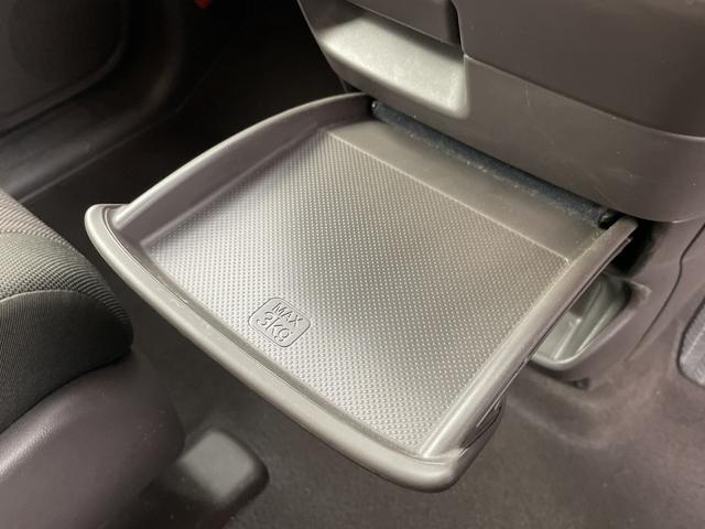 フリード Ｇ・ホンダセンシング　純正９インチナビ　フロントカメラ　バックカメラ　フルセグＴＶ　Ｂｌｕｅｔｏｏｔｈ　両側パワースライドドア　ビルトインＥＴＣ　前後コーナーセンサー　衝突軽減システム　レーダークルーズコントロール（30枚目）