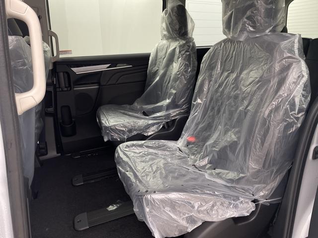 デリカD:5 ブラックエディション 登録済未使用車 電動サイドステップ 後席モニター アルパインナビ 全方位カメラ BSM レーダークルーズコントロール 両側パワースライドドア 電動リアゲート パワーシート シートヒーター 衝突軽減(44枚目)