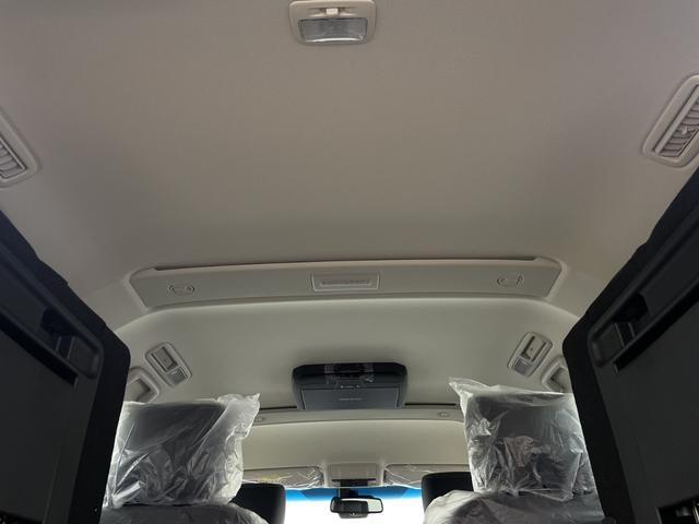 デリカD:5 ブラックエディション 登録済未使用車 電動サイドステップ 後席モニター アルパインナビ 全方位カメラ BSM レーダークルーズコントロール 両側パワースライドドア 電動リアゲート パワーシート シートヒーター 衝突軽減(51枚目)