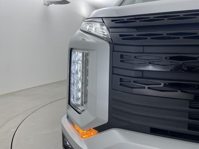 デリカD:5 ブラックエディション 登録済未使用車 電動サイドステップ 後席モニター アルパインナビ 全方位カメラ BSM レーダークルーズコントロール 両側パワースライドドア 電動リアゲート パワーシート シートヒーター 衝突軽減(52枚目)