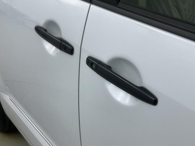 デリカD:5 ブラックエディション 登録済未使用車 電動サイドステップ 後席モニター アルパインナビ 全方位カメラ BSM レーダークルーズコントロール 両側パワースライドドア 電動リアゲート パワーシート シートヒーター 衝突軽減(60枚目)