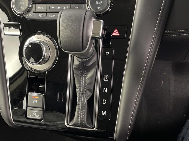 デリカD:5 シャモニー 登録済未使用車 全方位カメラ BSM 電動リアゲート 両側パワースライドドア パワーシート シートヒーター ステアリングヒーター レーダークルーズコントロール レーンキープアシスト 衝突軽減システム(17枚目)