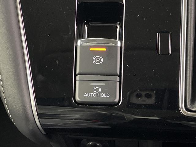 デリカD:5 シャモニー 登録済未使用車 全方位カメラ BSM 電動リアゲート 両側パワースライドドア パワーシート シートヒーター ステアリングヒーター レーダークルーズコントロール レーンキープアシスト 衝突軽減システム(18枚目)