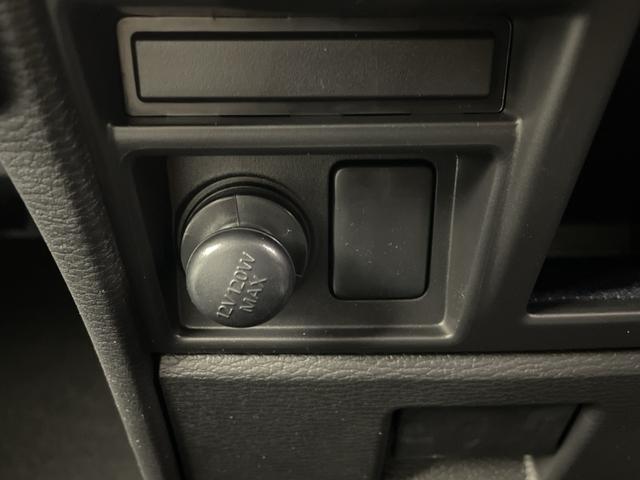 デリカD:5 シャモニー 登録済未使用車 全方位カメラ BSM 電動リアゲート 両側パワースライドドア パワーシート シートヒーター ステアリングヒーター レーダークルーズコントロール レーンキープアシスト 衝突軽減システム(30枚目)