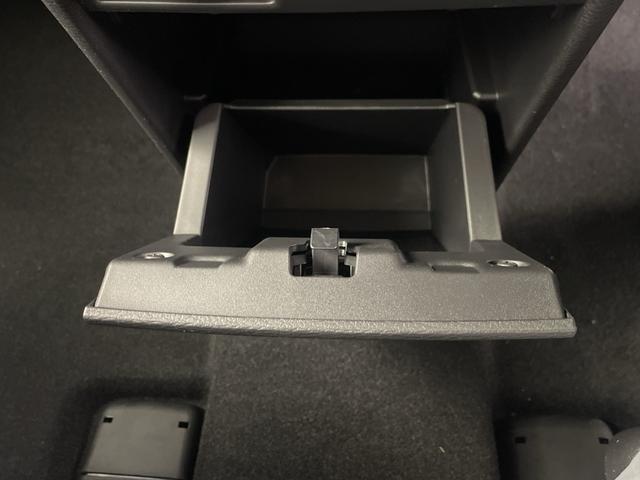 デリカD:5 シャモニー 登録済未使用車 全方位カメラ BSM 電動リアゲート 両側パワースライドドア パワーシート シートヒーター ステアリングヒーター レーダークルーズコントロール レーンキープアシスト 衝突軽減システム(32枚目)